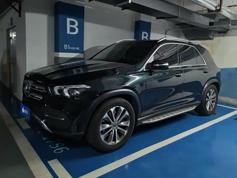 Mercedes-Benz GLE 2023 — фото 1
