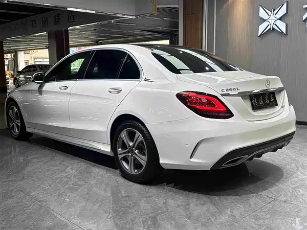 Mercedes-Benz C-Class 2020