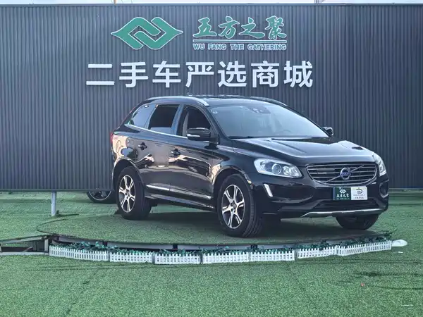 Volvo XC60 2015