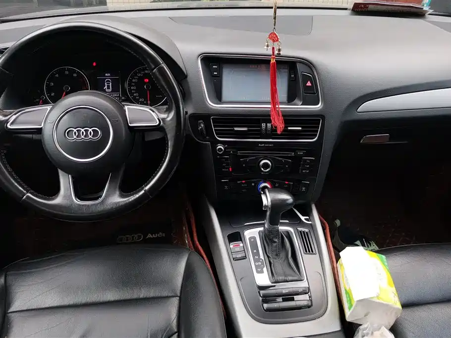 Audi Q5 2015 — фото 12
