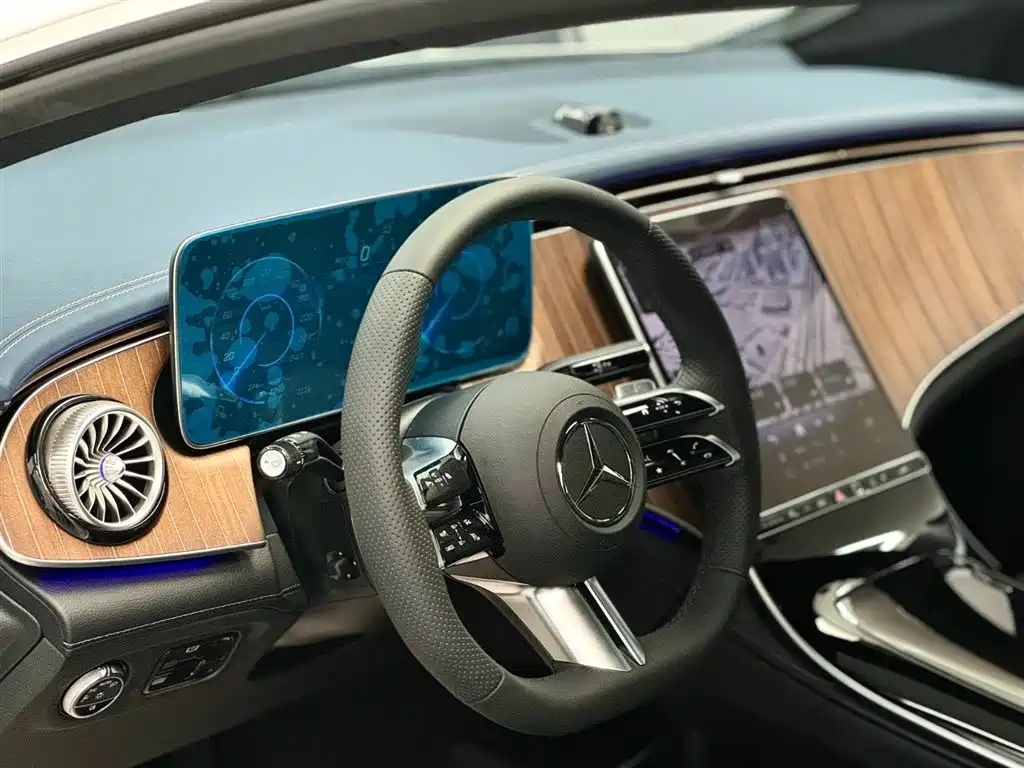 Mercedes-Benz EQE 2025