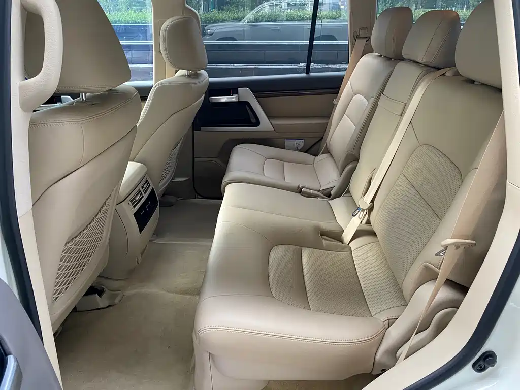 Toyota Land Cruiser 2019 — фото 22