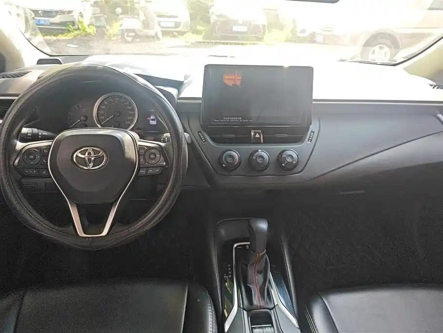 Toyota Corolla 2022 — фото 12