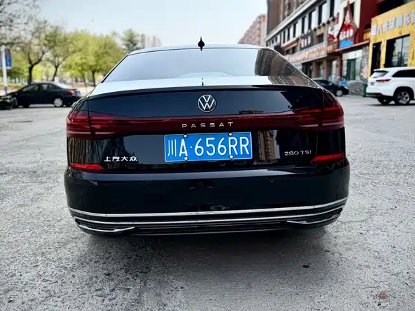 Volkswagen Passat 2022