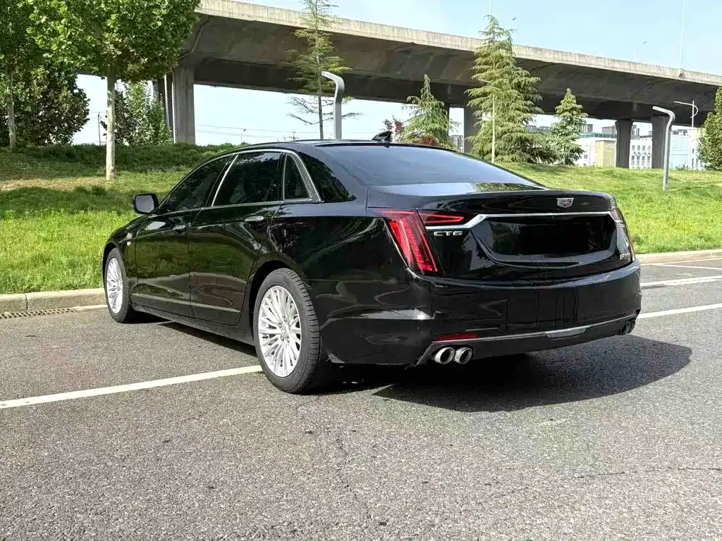 Cadillac CT6 2021 — фото 6