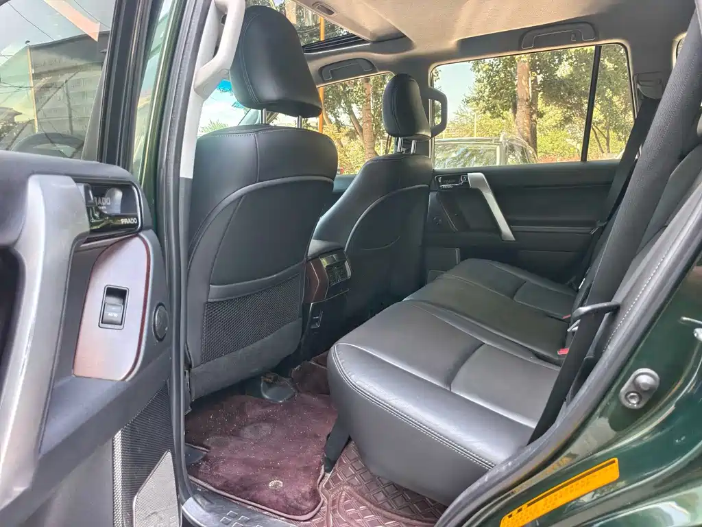 Toyota Prado 2017 — фото 10