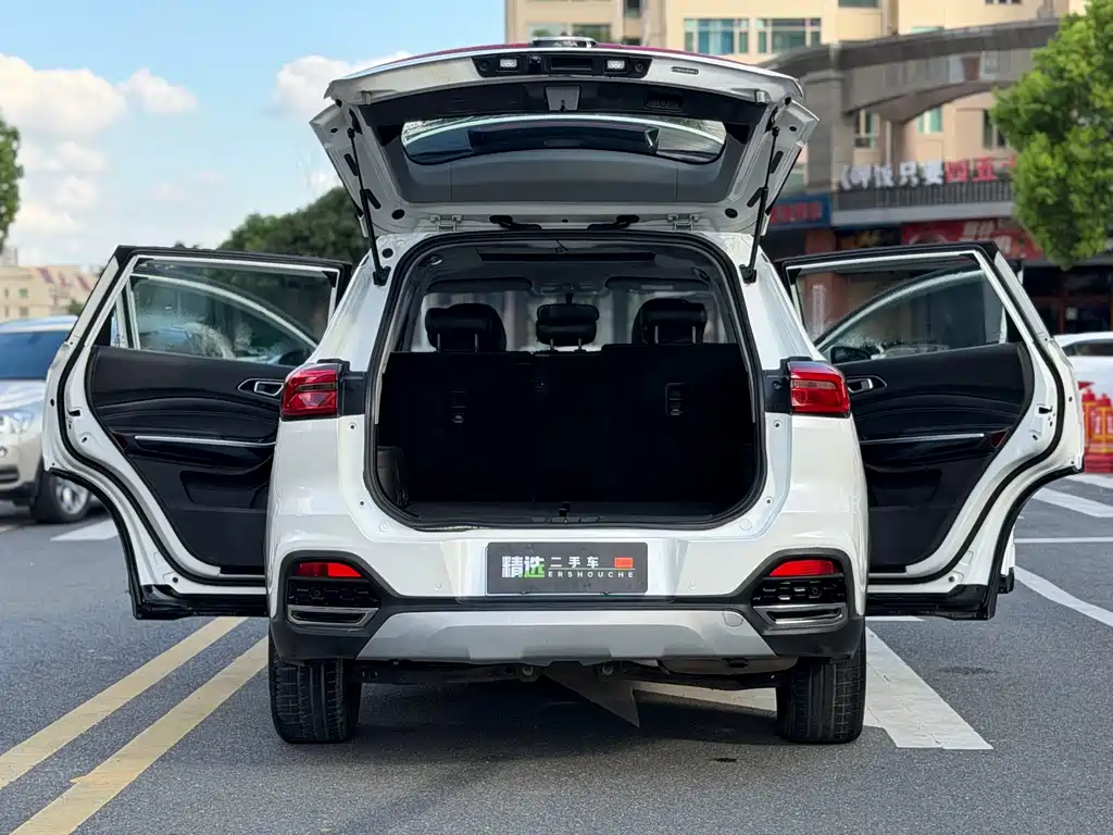 Chery Tiggo 8 2018 — фото 16