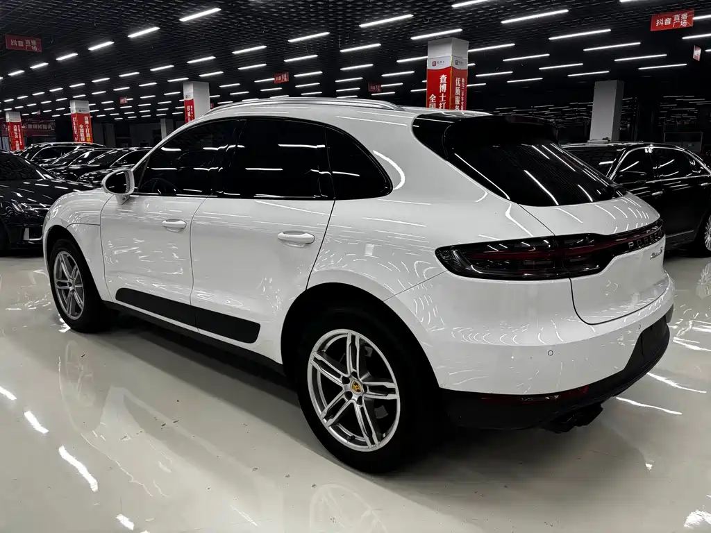 Porsche Macan 2020 — фото 9