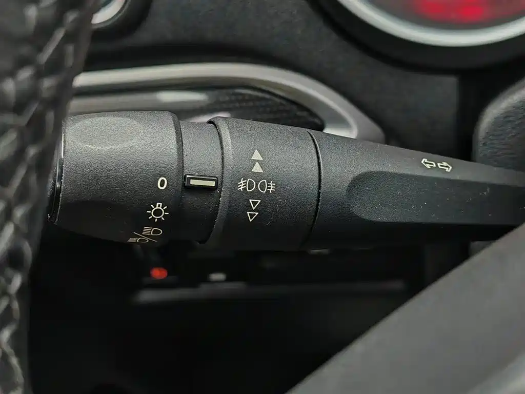 Citroen C4L 2013 — фото 21