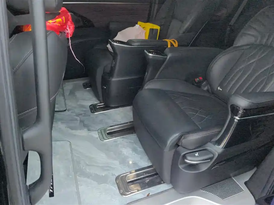 GAC Motor Trumpchi M8 2024 — фото 11