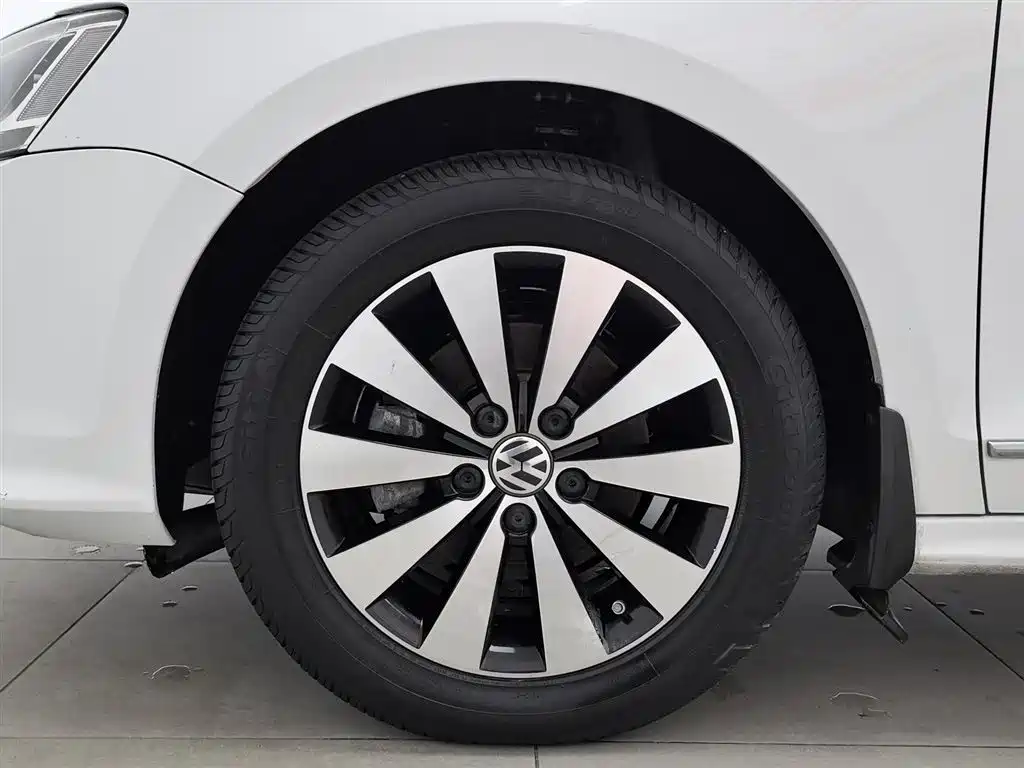 Volkswagen Sagitar 2018 — фото 17