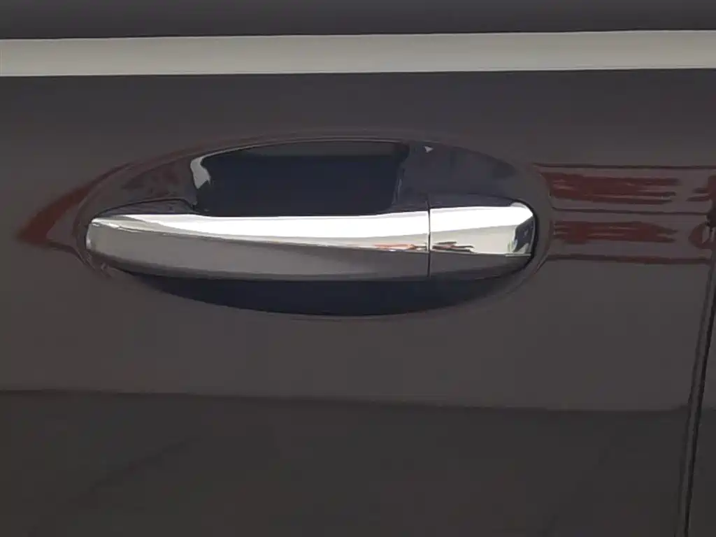 Mercedes-Benz EQB 2022 — фото 18