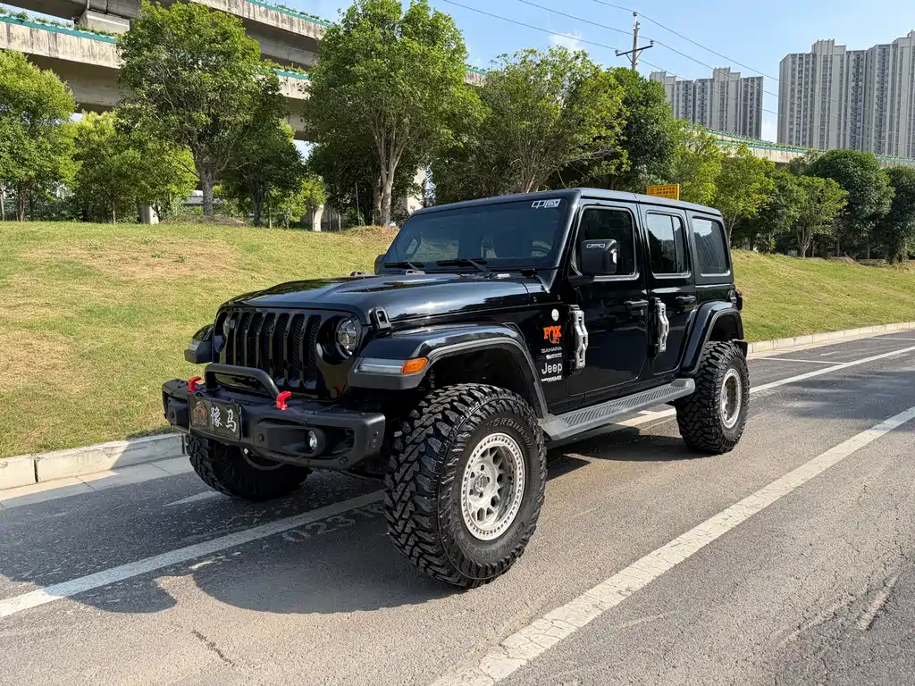 Jeep Wrangler 2021 — фото 1