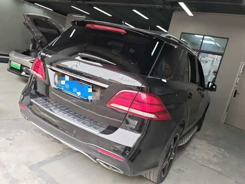 Mercedes-Benz GLE 2016