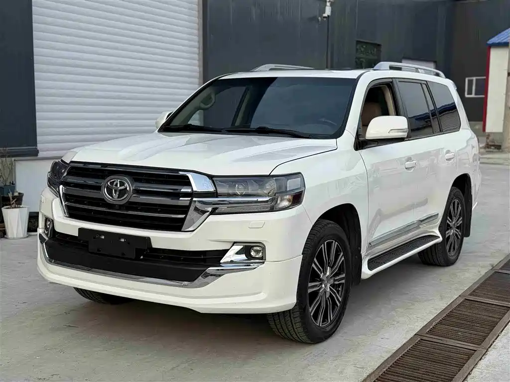 Toyota Land Cruiser 2014