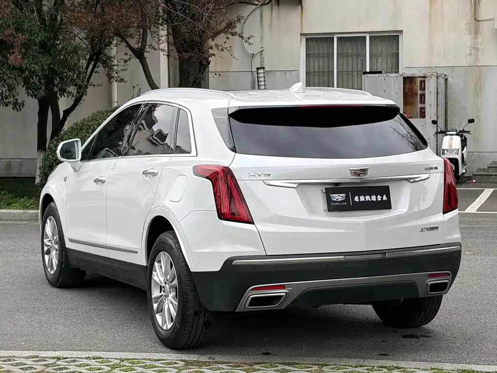 Cadillac XT5 2022 — фото 7