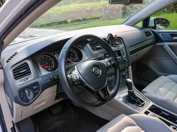 Volkswagen Golf 2014