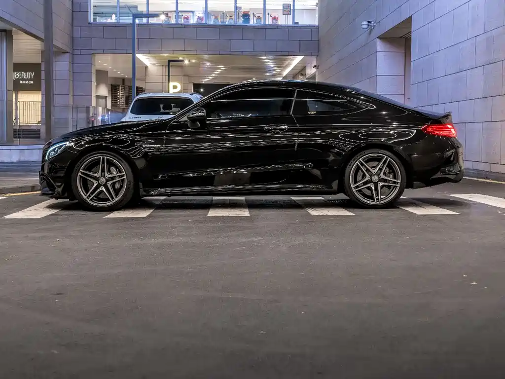 Mercedes-Benz C-Class AMG 2018 — фото 2