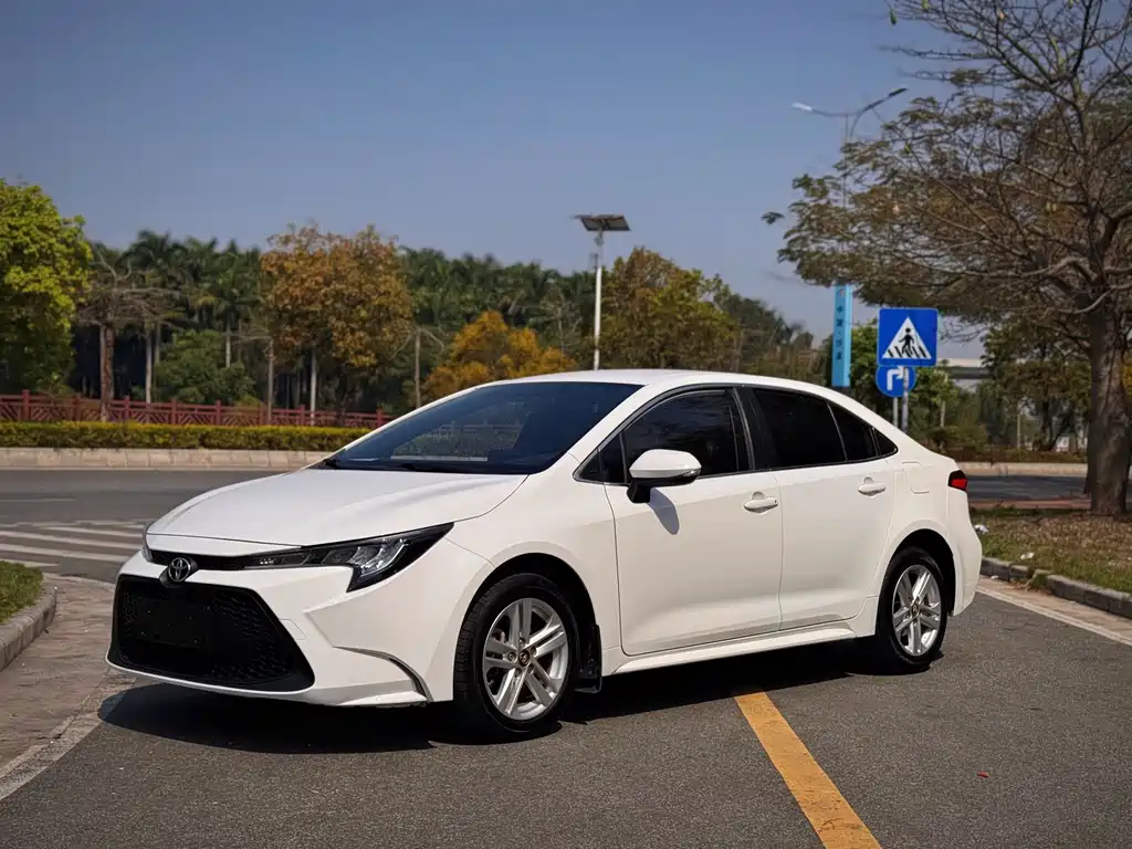 Toyota Levin 2020 — фото 1