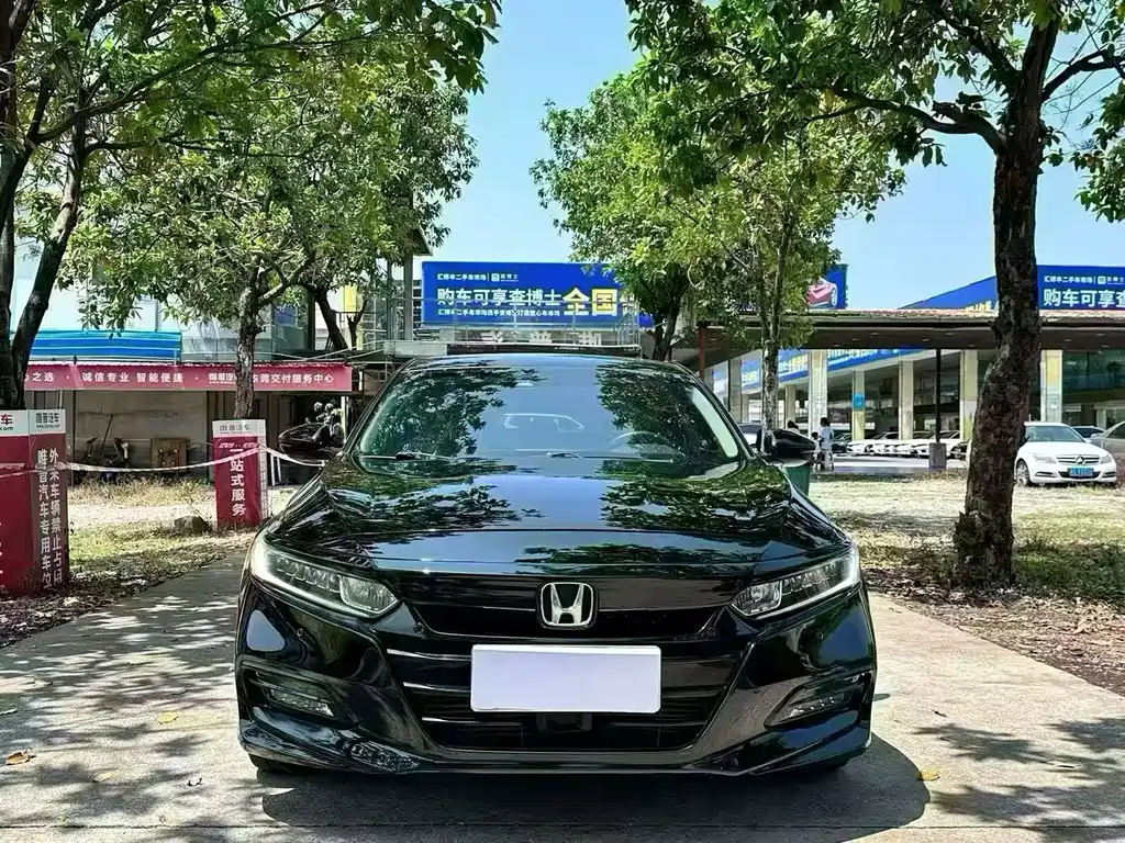 Honda Accord 2019 — фото 2