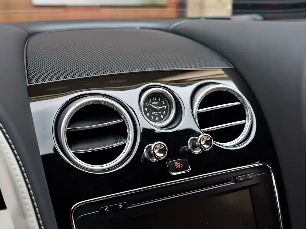 Bentley Continental 2013 — фото 30