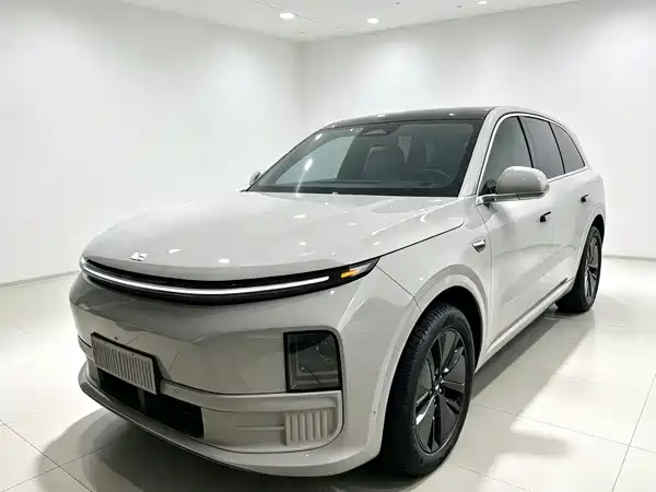 Li Auto L6 2024