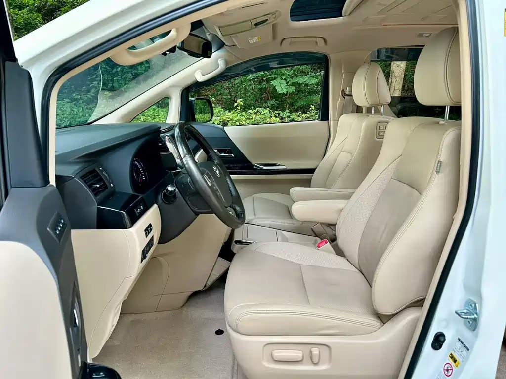 Toyota Alphard 2014 — фото 3