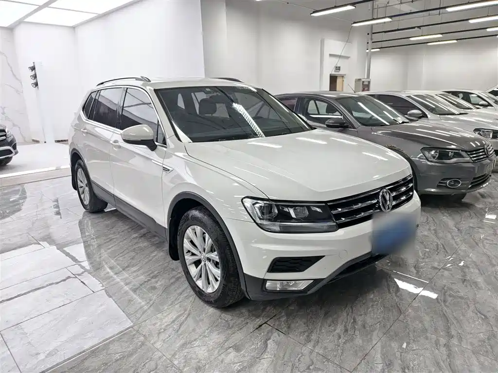 Volkswagen Tiguan L 2018 — фото 3