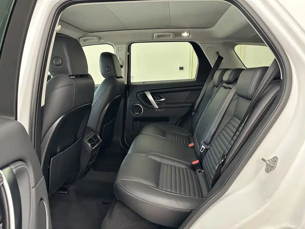 Land Rover Discovery Sport 2024 — фото 8