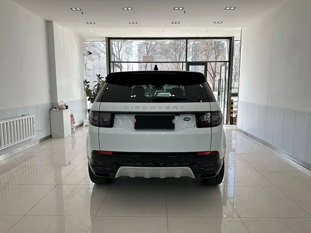 Land Rover Discovery Sport 2024 — фото 30