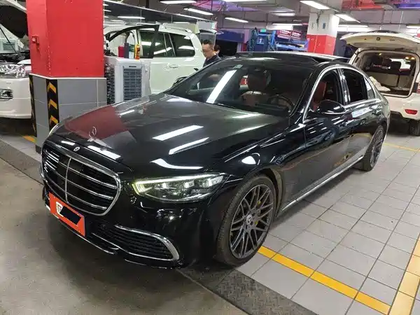 Mercedes-Benz S-Class 2021