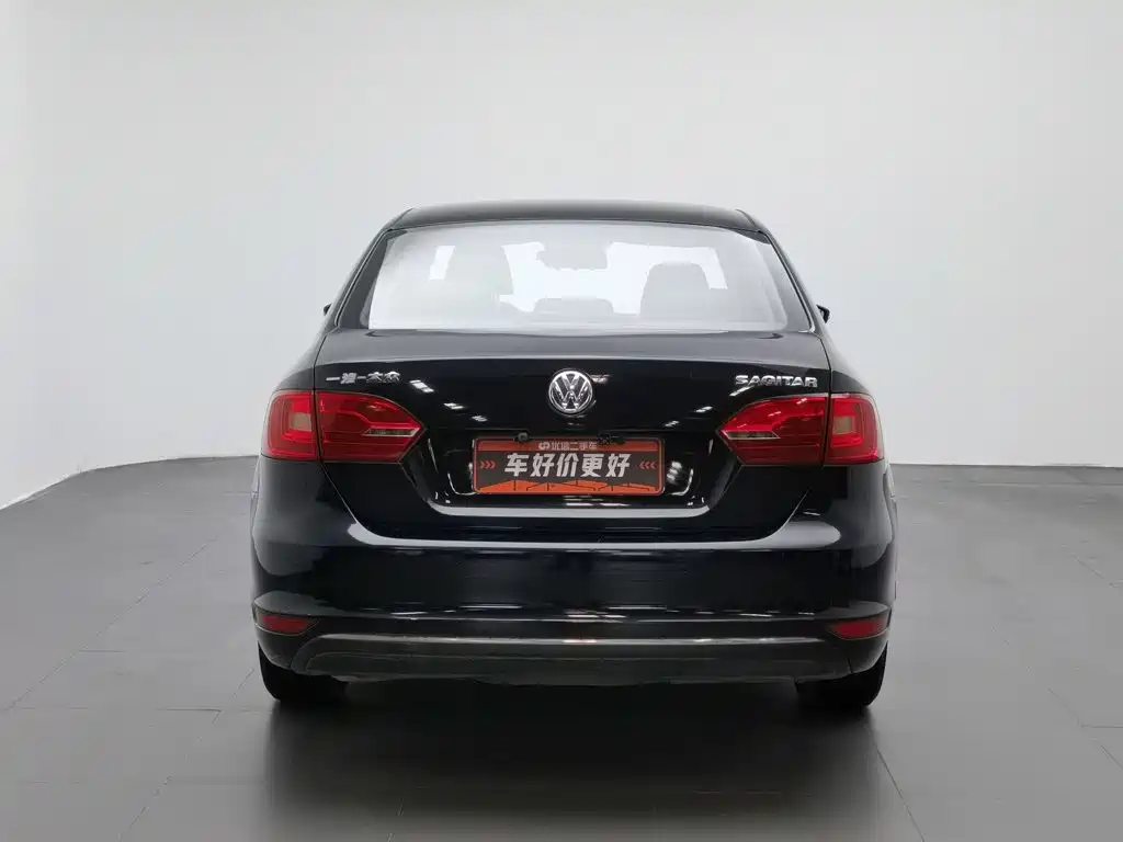 Volkswagen Sagitar 2013