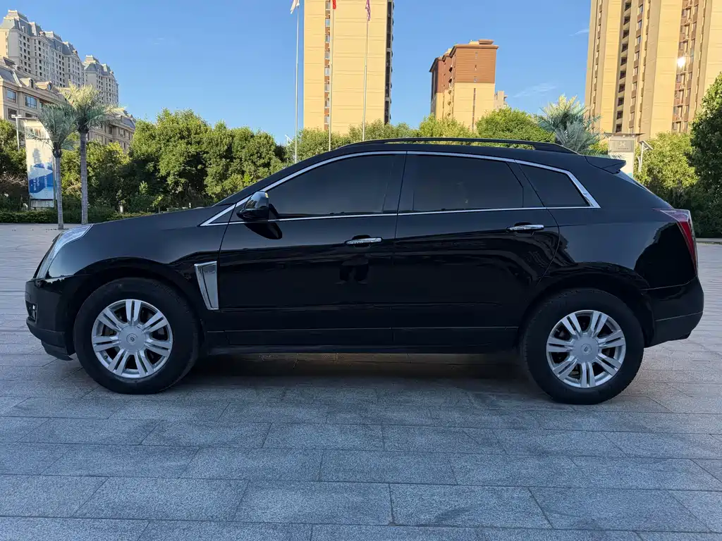 Cadillac SRX 2015 — фото 3