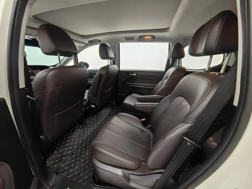 GAC Motor Trumpchi M6 2020 — фото 8