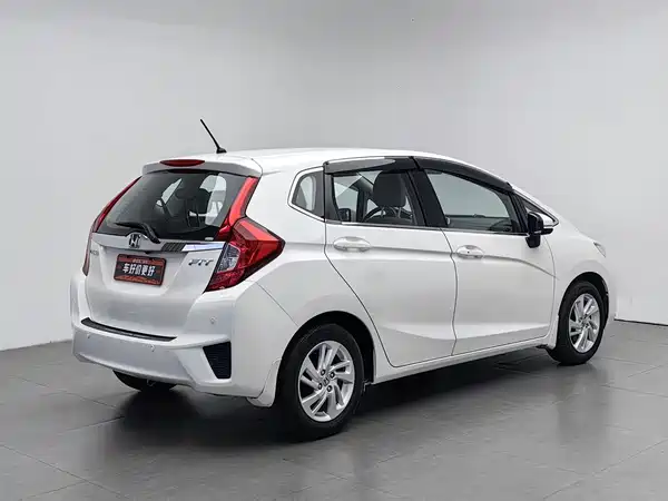 Honda Fit 2016