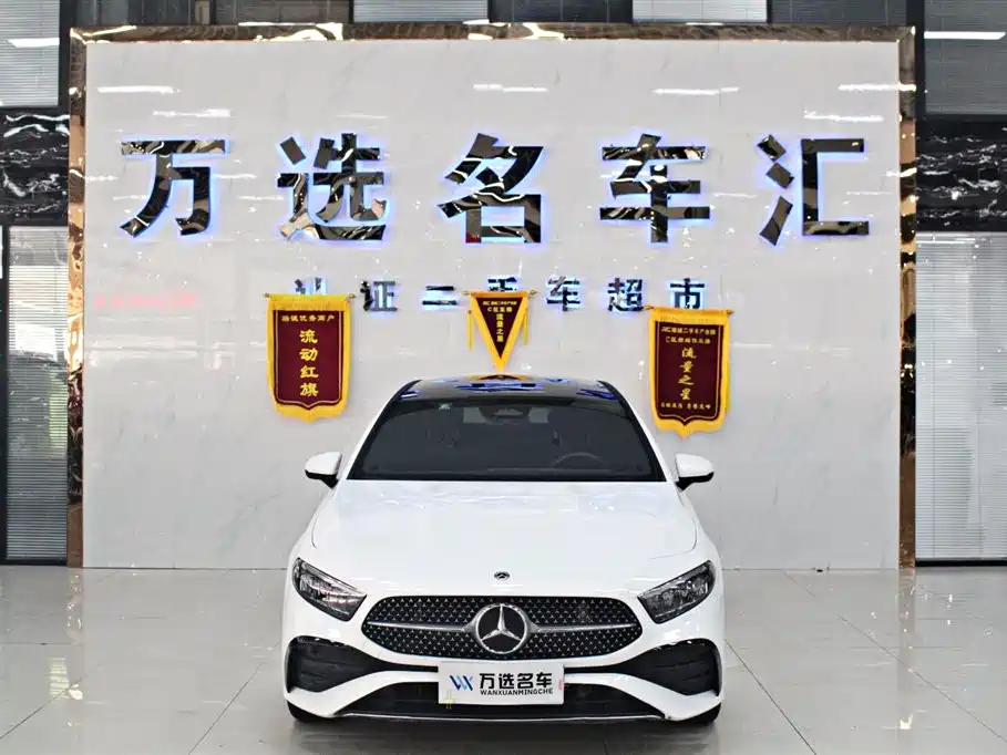 Mercedes-Benz A-Class 2023 — фото 2