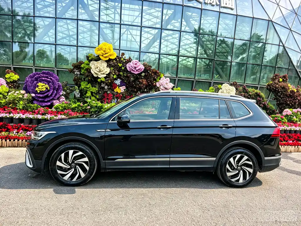 Volkswagen Tiguan L 2021