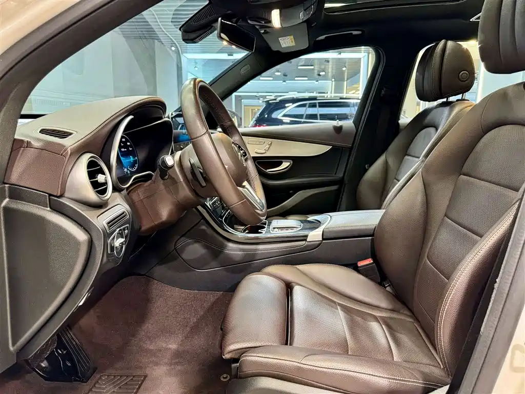 Mercedes-Benz GLC 2021 — фото 17
