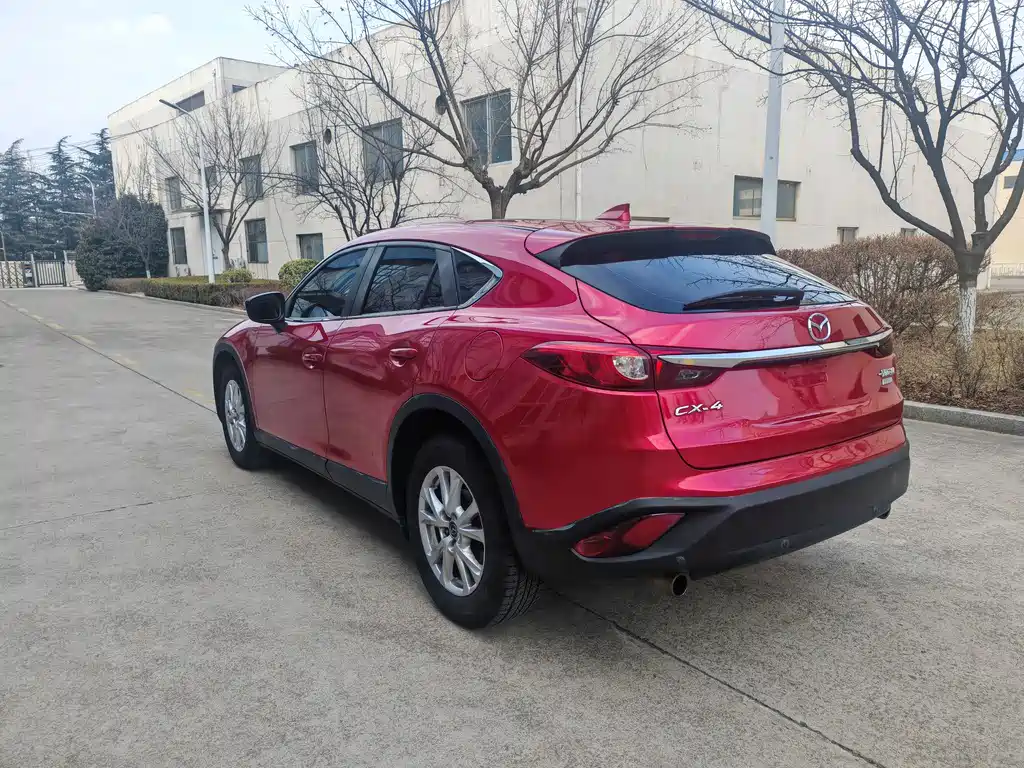 Mazda CX-4 2017 — фото 7