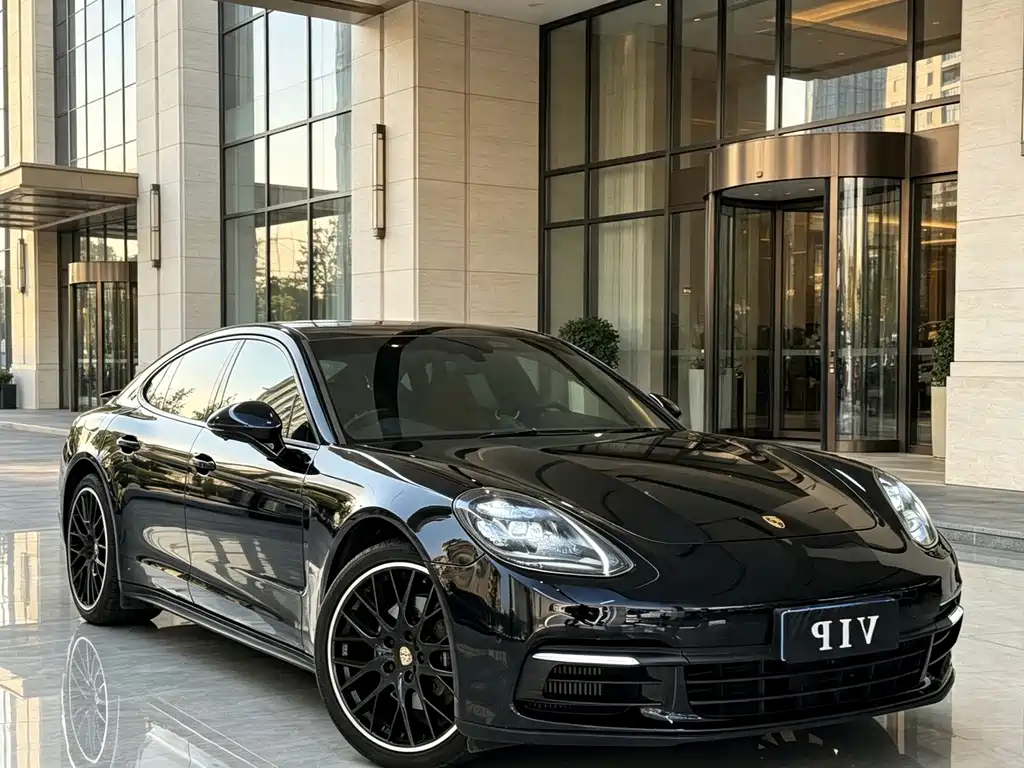 Porsche Panamera 2019 — фото 3