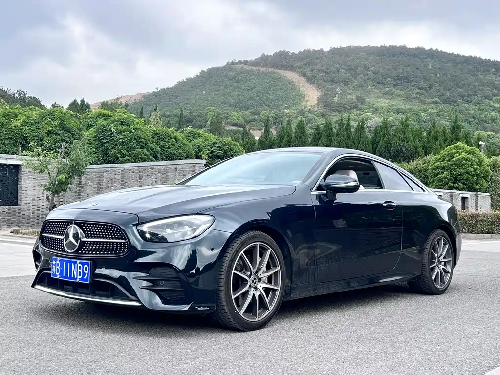 Mercedes-Benz E-Class 2023 — фото 1