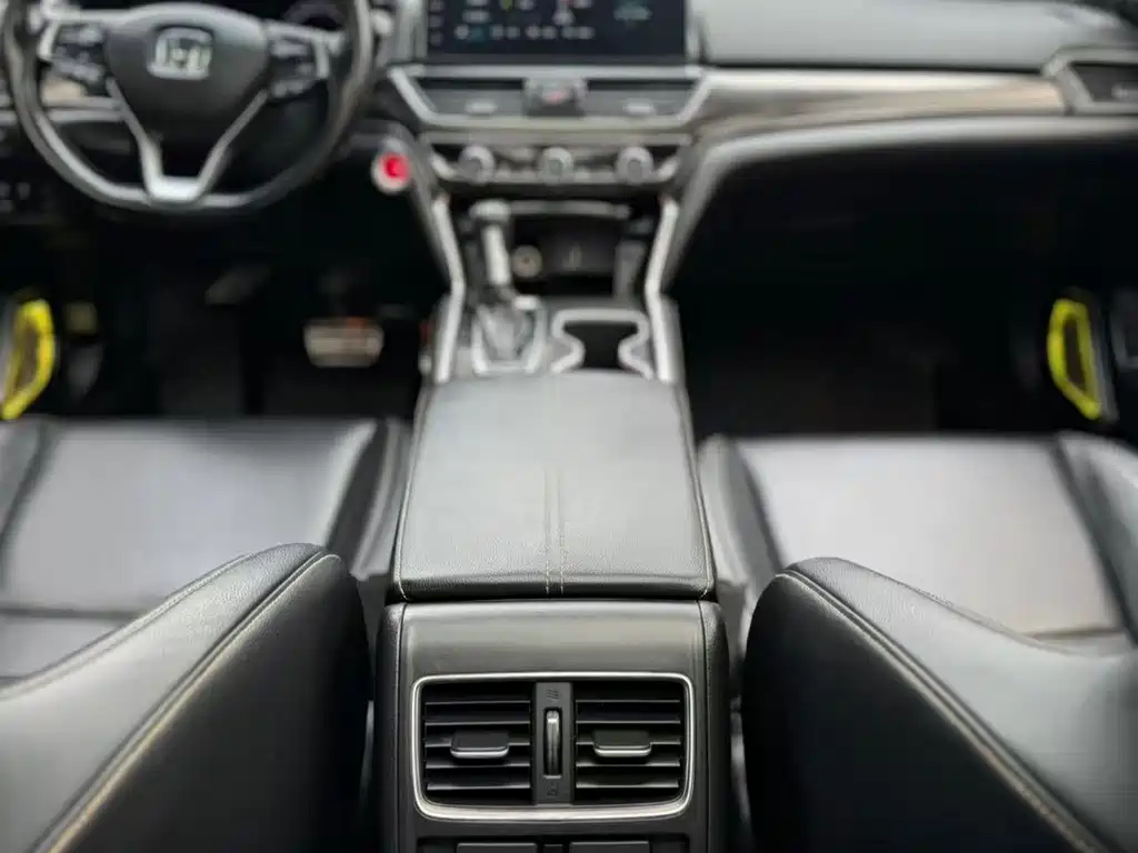 Honda Accord 2023 — фото 14