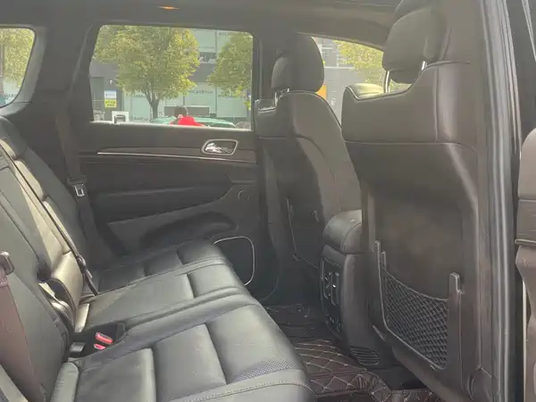 Jeep Grand Cherokee 2014