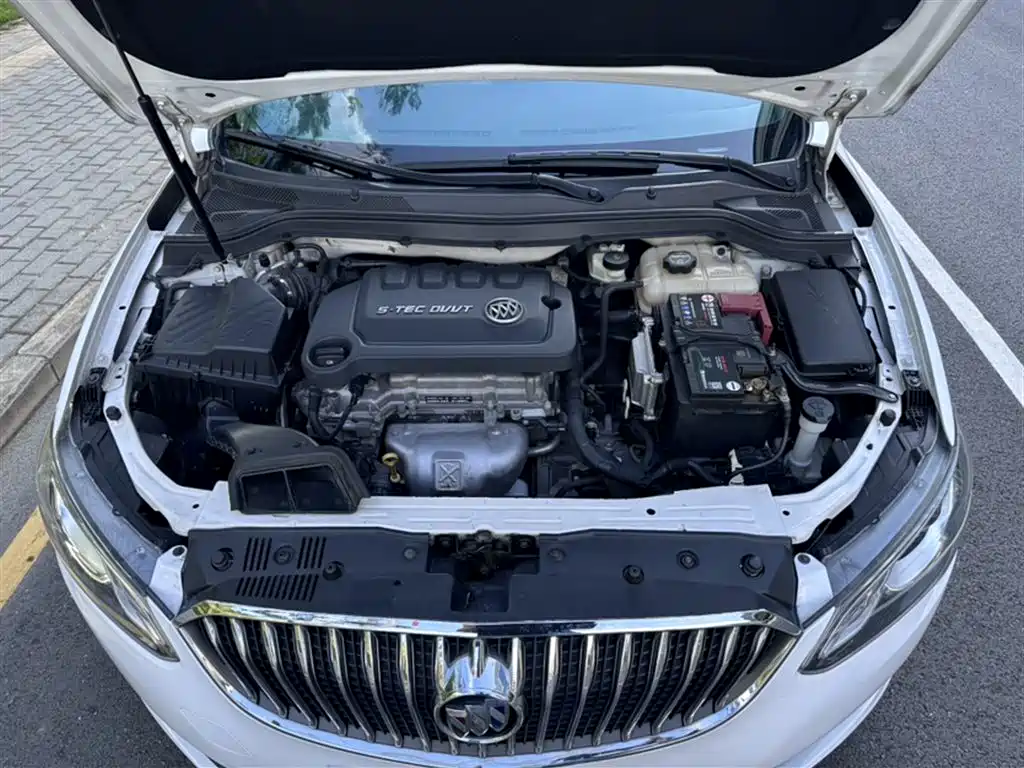 Buick Excelle 2016 — фото 11