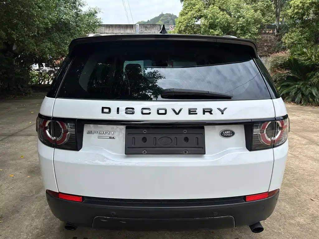 Land Rover Discovery Sport 2017 — фото 9