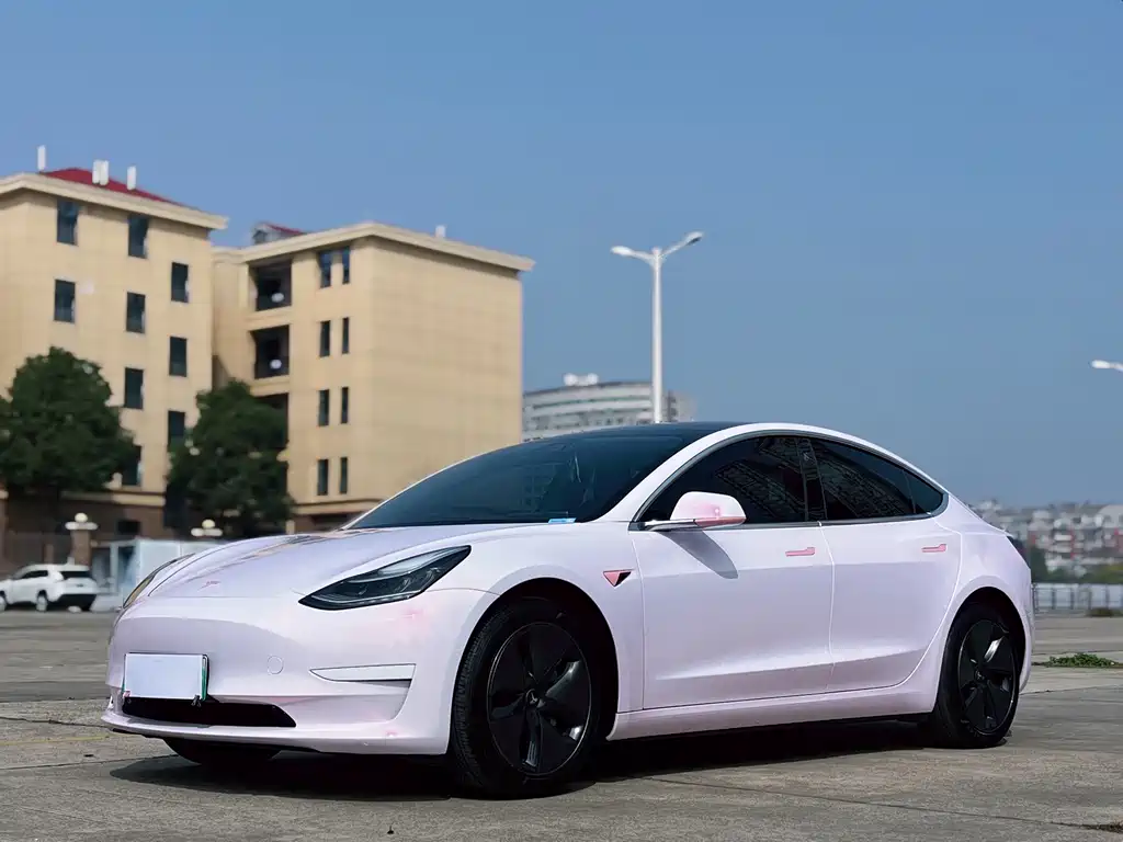 Tesla Model 3 2020 — фото 1