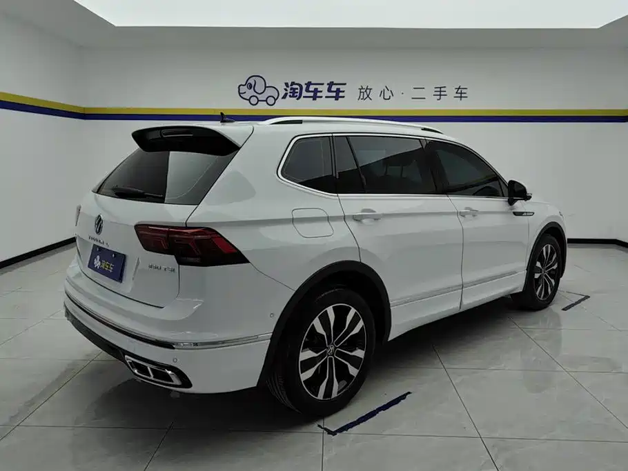 Volkswagen Tiguan L 2024