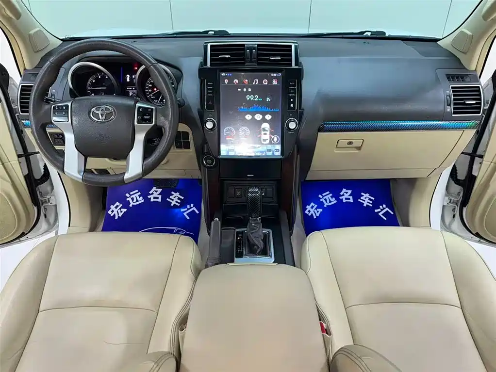 Toyota Prado 2014 — фото 7