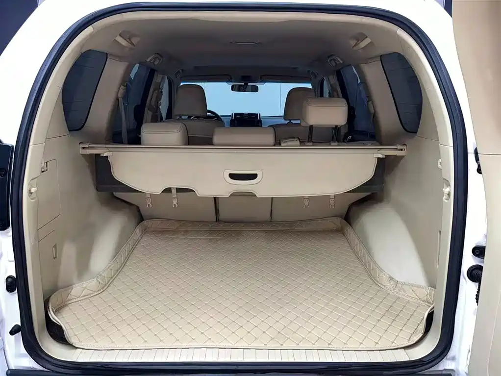 Toyota Prado 2014 — фото 11
