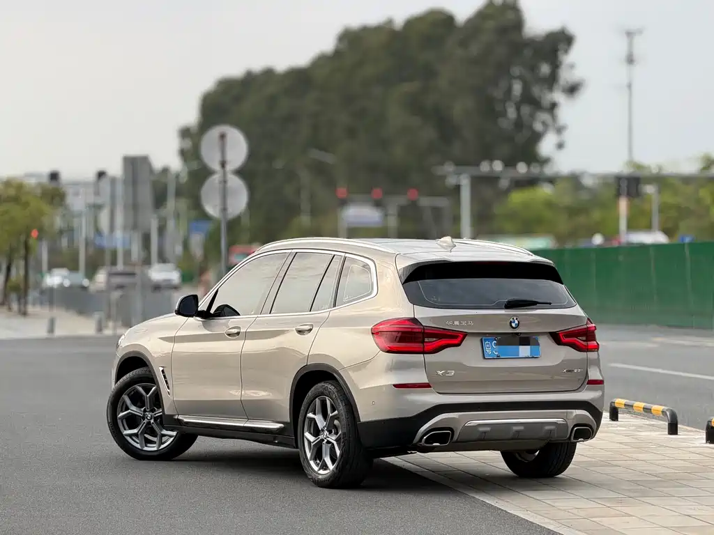 BMW X3 2021 — фото 2